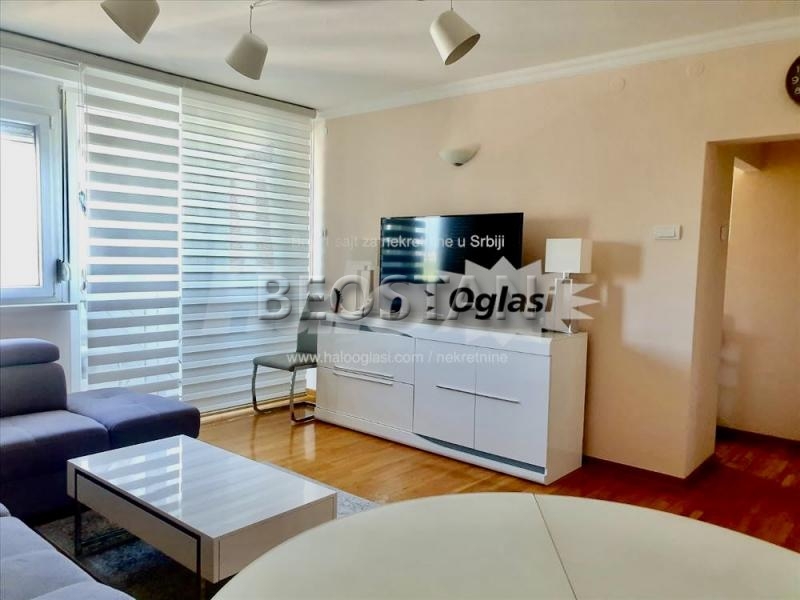 Novi Beograd - Stari merkator #58698 800 €