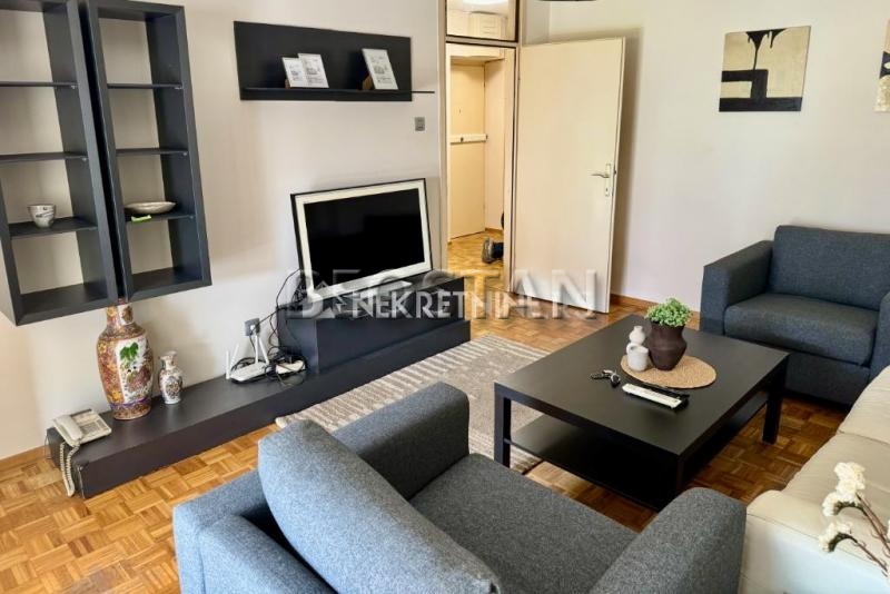 Novi Beograd - Blok 63 #2158784 700 €