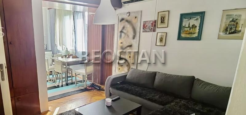 Centar - Vracar pravni fakultet #59676 700 €