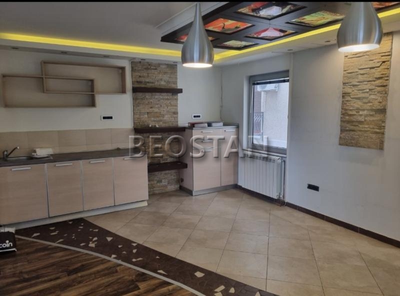 Lokal - Banovo brdo #61015 500 €