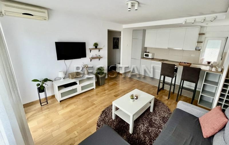 Centar - Vracar slavija #60257 900 €