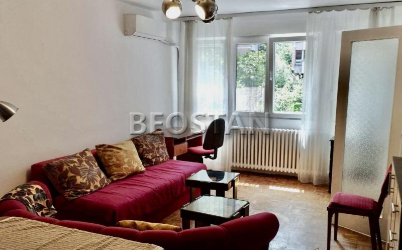 Novi Beograd - Blok 45 #2159199 550 €