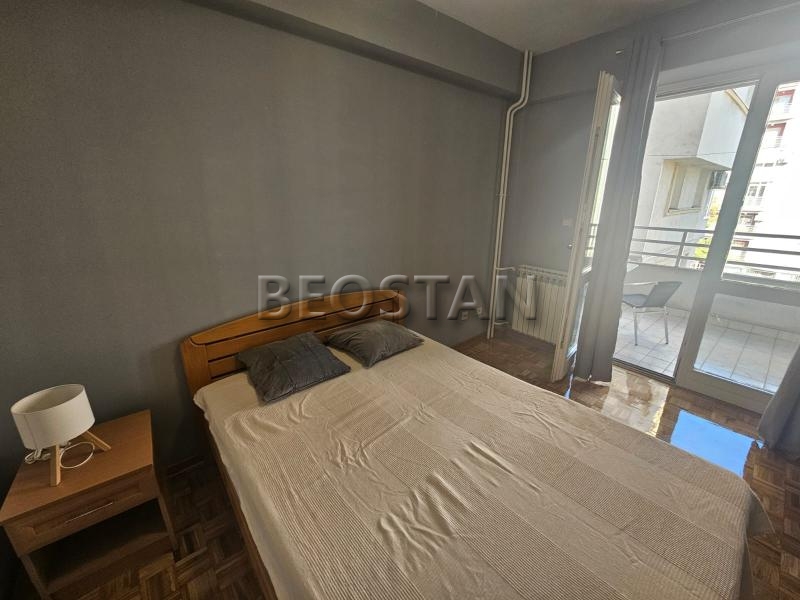 Novi Beograd - Blok 63 novogradnja #2059680