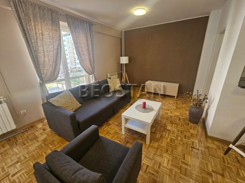 Novi Beograd - Blok 63 novogradnja #2059680