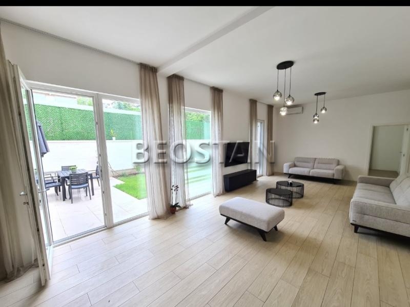 Širi centar - Dedinje #59669 2.000 €