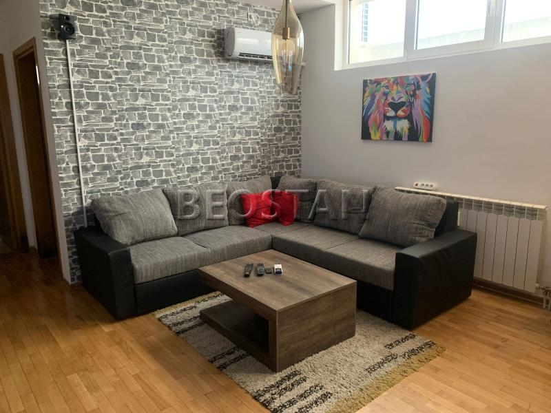 Centar - Vracar lekino brdo #59453 900 €