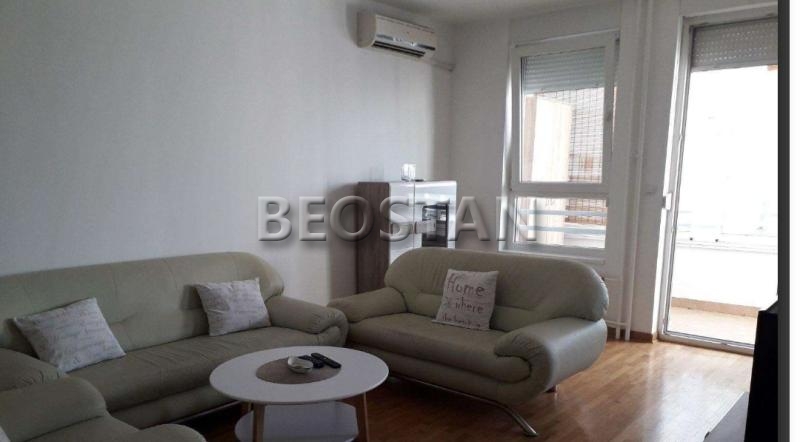 Novi Beograd - Belville #860274 900 €