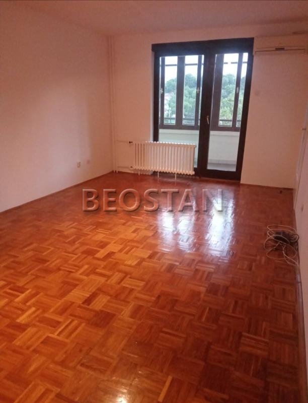 Novi Beograd - Dr ivana ribara #60273 450 €