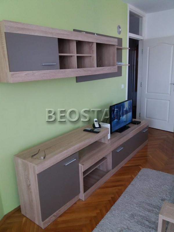 Širi centar - Vozdovac #56219 550 €