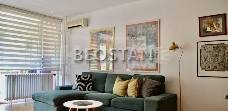 Novi Beograd - Sava centar #58721 900 €