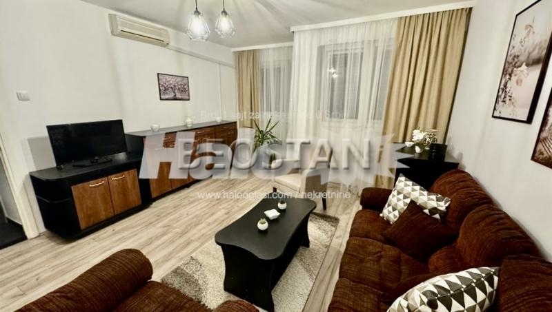 Novi Beograd - Blok 37 #59336 700 €