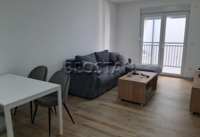 Širi centar - Brace jerkovic #2059687 500 €